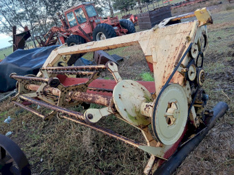 Model 1495 New Holland Mower Conditioner 