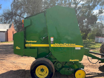 John Round Baler 457