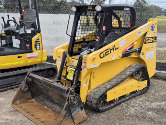 Gehl RT105 Positrack Loader with 4 in 1 Bucket