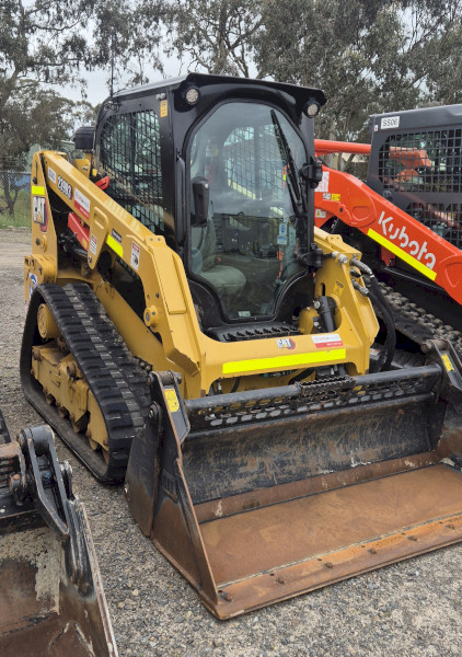 2023 CAT 239D3 Positrack Loader with 4 in 1 Bucket