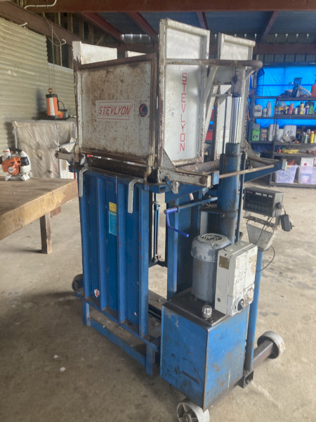 Stevlyon Minimatic Woolpress