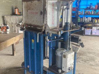 Stevlyon Minimatic Woolpress