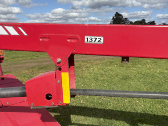  1372 massey mower conditioner 