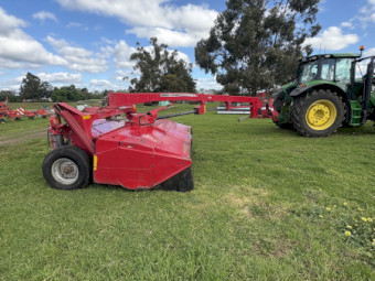  1372 massey mower conditioner 
