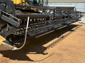 2010 MacDon D65 45ft Draper Front