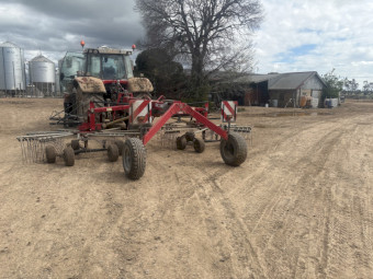 Massey Ferguson Hay Rake