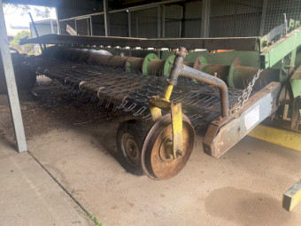 John Deere pickup front