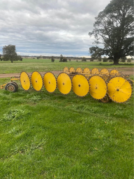 Mobilco Bamford One Way Hay Rakes