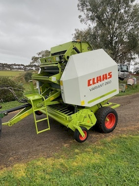 2007 Claas Variant 260 Round Baler
