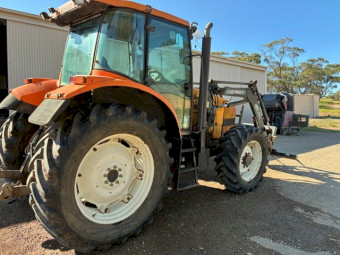 Renault Ares 616RZ Tractor with Loader