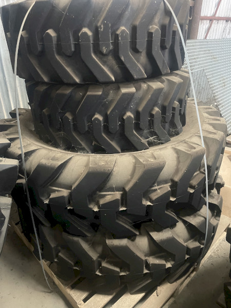 Camso Tyres 12.8-18 & 16.9-28