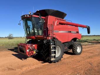 2011 Case IH 7088 Header