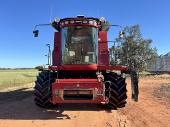 2011 Case IH 7088 Header