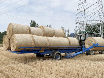 Hay bales trailer 