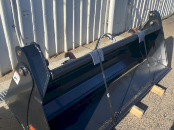 Challenge 2160mm 4 in 1 MLC Bucket