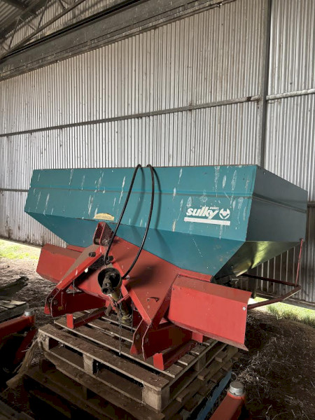 Sulky DPX 1155 Fertilizer Spreader