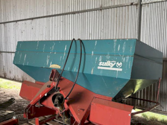 Sulky DPX 1155 Fertilizer Spreader