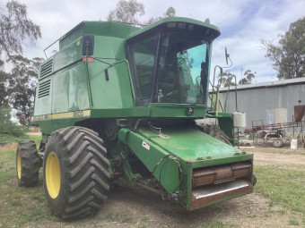 John Deere 9600 Header with Fronts and Trailer