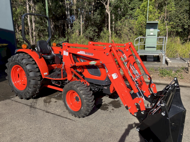 2026 Kioti DK4810 HST Tractor with Loader