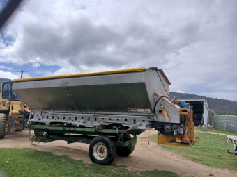Stainless Steel Spreader