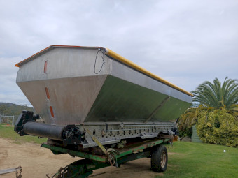 Stainless Steel Spreader
