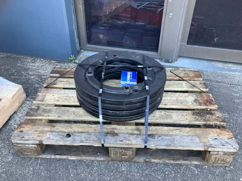 Rear Wheel Weights to suit Deutz Tractor