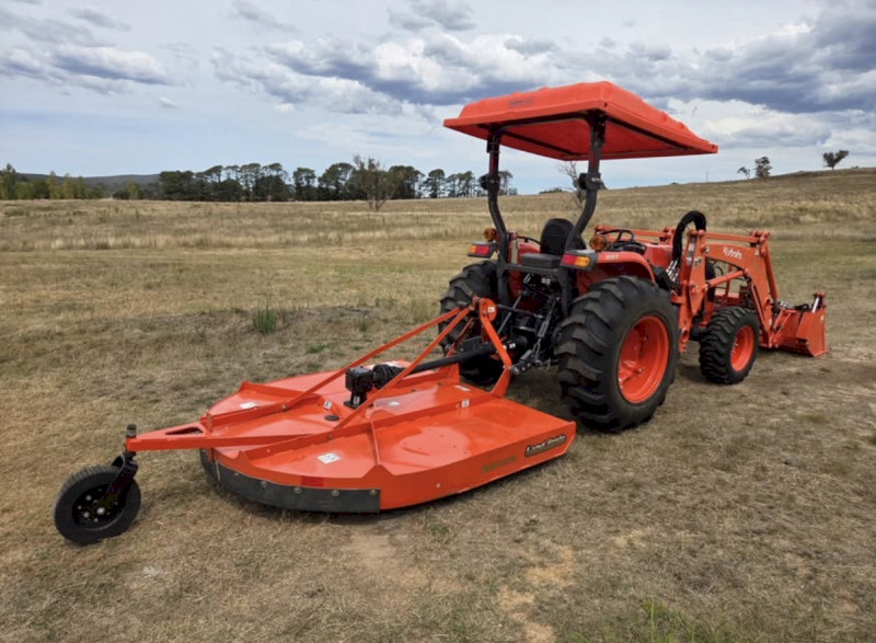 2025 Kubota MX5200 HST Tractor & Attachments