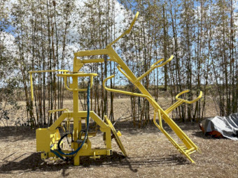 Crendon Machinery NetWizz Hi-Lift Mast Netting Machine