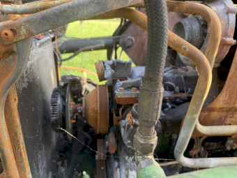 John Deere Tractor JD5720 with 551 FEL. - Wreck