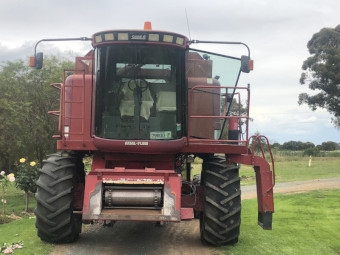 2000 Case IH 2344 Header with Front