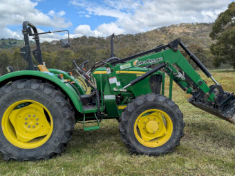 2014 John Deere 5055E Tractor with Loader & 4-in-1 Bucket