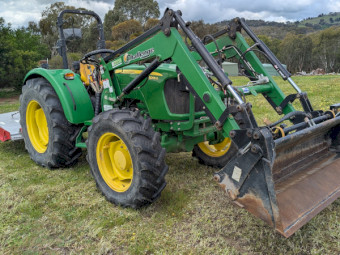 2014 John Deere 5055E Tractor with Loader & 4-in-1 Bucket