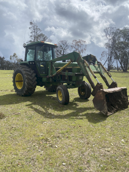 John deere 4040 with a loader 