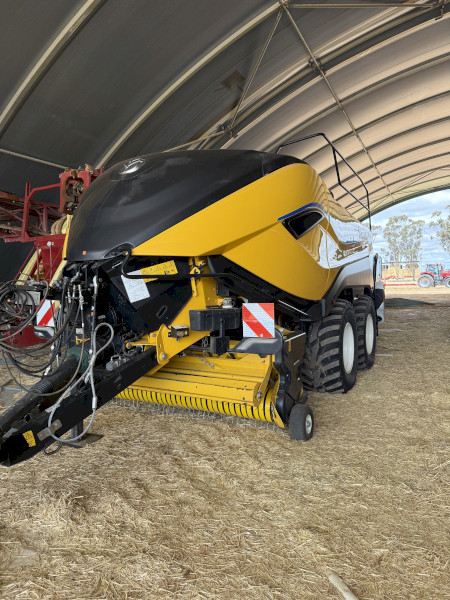 2025 New Holland 1290 HD Baler