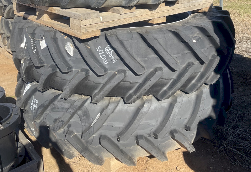 Rear Duals 480/80R50 Wheel Assembly