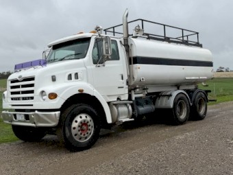 2005 Sterling LT7500 Water Truck