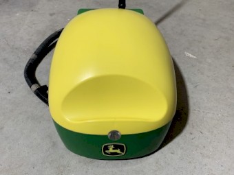 John Deere 6000 RTK receiver
