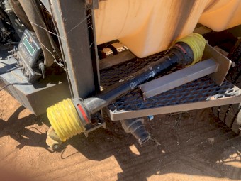 herbicide spray 