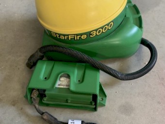 John Deere 3000 receiver with RTK