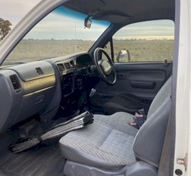2001 Toyota Hilux 4x2 Ute