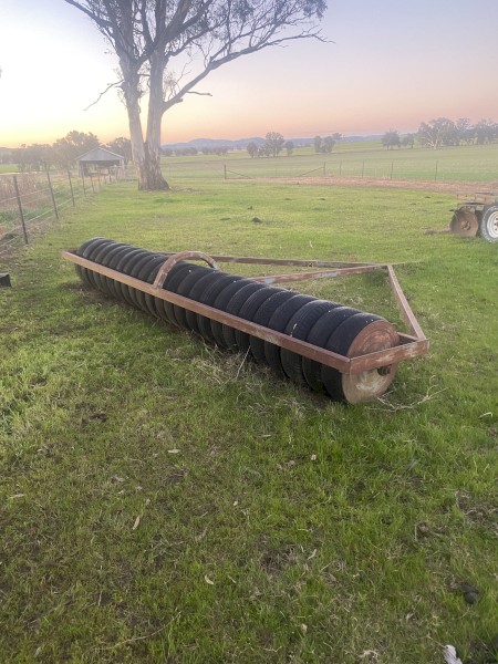 Rubber Tyred Roller