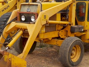 WANTED Front End Loader to suit Chamberlain 4480