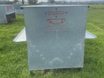 Bromar Lick Feeders