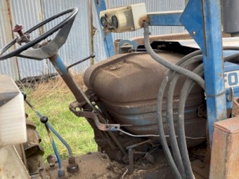 Ford 6600 Loader Tractor