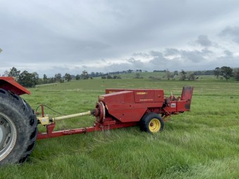New Holland 417 