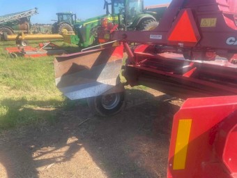 2017 DC133 Mower Conditioner