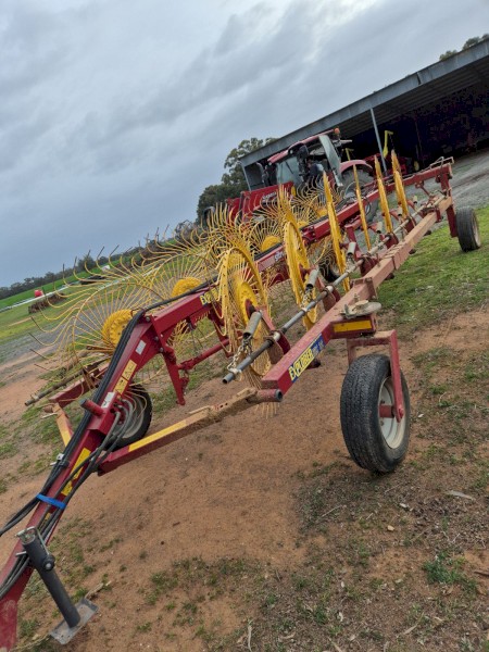 Sitrex Mx 12 V rake with splitter 