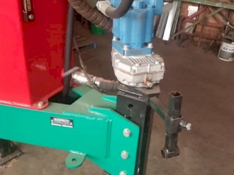 Sammut 10 Ton Spreader with hungry boards