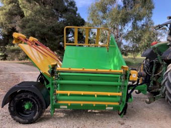 Hay Bale Feed Out Cart JN&R 2019