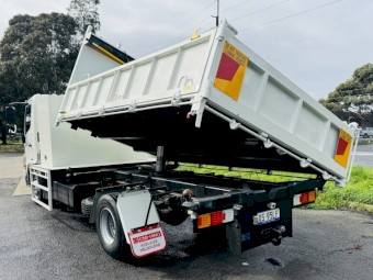 2016 Hino FC 500 3 Way Tipper